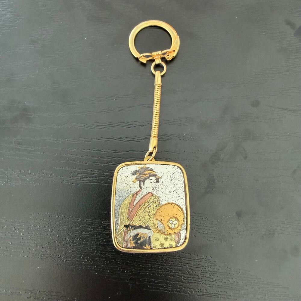 Vintage Sankyo Wind-Up Music Box Keychain Geisha Chokin Metal Art WORKS